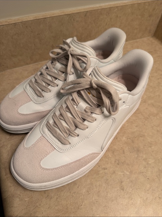 Skechers Other - Skechers White and Light Pink Men's Sneakers